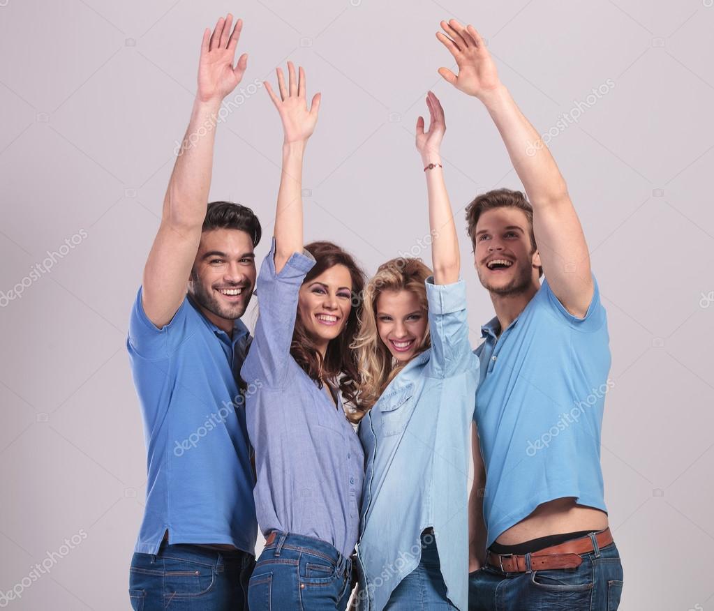 Team im Polo auf dem Weg zum Spiel